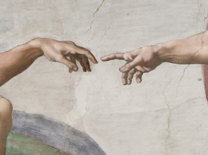 die Hände des Michelangelo-Gemäldes, die sich fast berühren